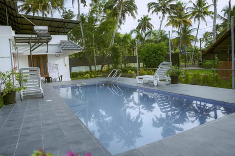 Day, Garden, Garden view, Pool view, Swimming pool, sunbed