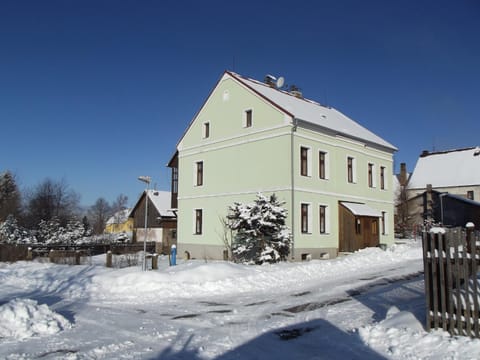 Facade/entrance, Winter