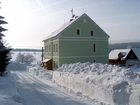 Facade/entrance, Winter