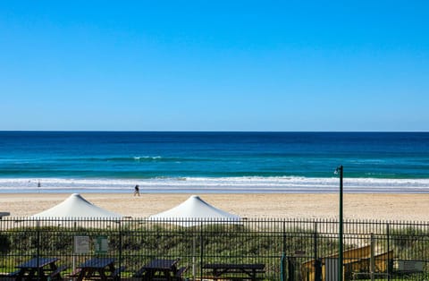 The Breakers Apartment hotel in Surfers Paradise