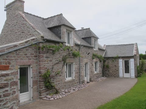 Au Clair de la Dune House in Brittany