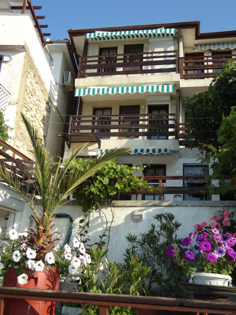 Apartments Anita Condo in Nessebar