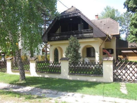 Happy Garden Siófok Condo in Siófok