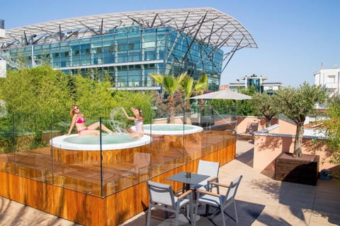 Balcony/Terrace, Pool view