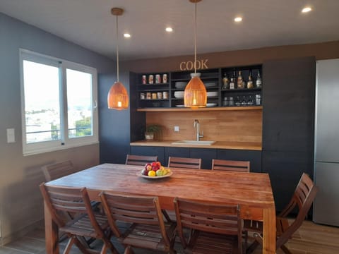 Communal lounge/ TV room, Balcony/Terrace, Dining area