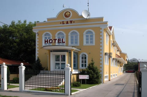 Garni Hotel Lav Hotel in Belgrade