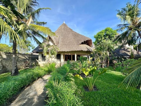 Villa Twiga Casa in Diani Beach