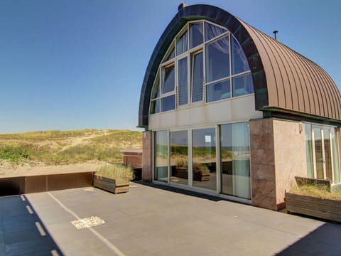 Luxury apartment in a residence right on the boulevard and the beach Casa in Egmond aan Zee