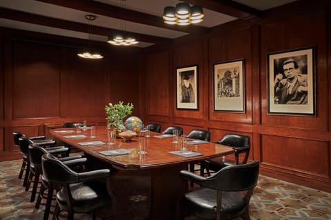 Meeting/conference room