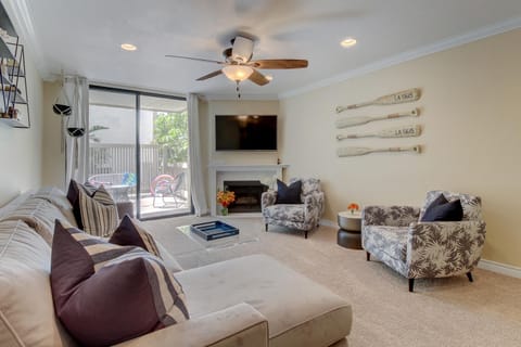 North Coast Village Retreat B111 Gated condo w/ pool, hot tub, gym, putting green, walk to beach House in Oceanside