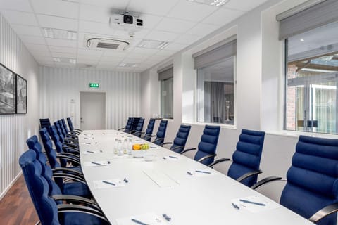 Meeting/conference room