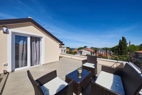 Day, Summer, Balcony/Terrace, On site, Sea view