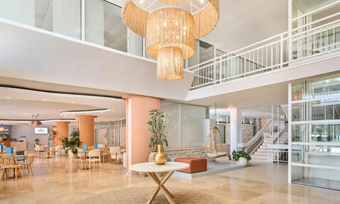 Lobby or reception, Lounge or bar