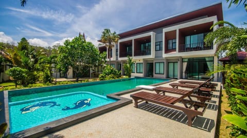 Nitchanan Villa Resort in Ko Pha-ngan Sub-district