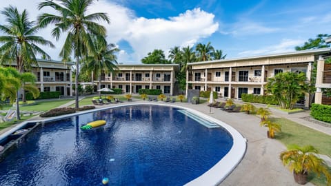 Property building, Day, Garden view, Pool view, Swimming pool