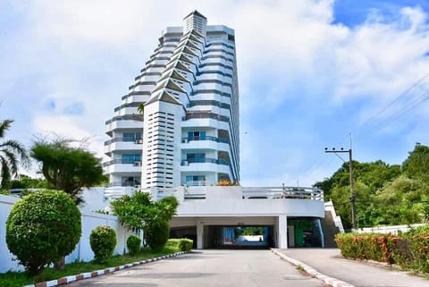 Rayong Condochain by Rainbow Apartment in Phe