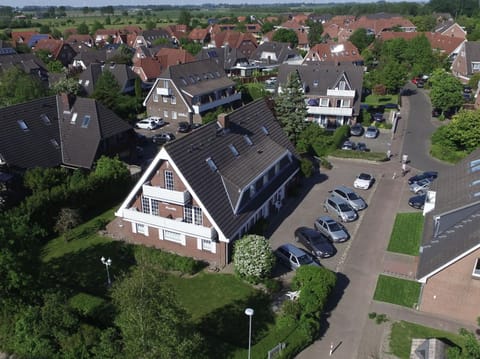 Property building, Bird's eye view, Location, Parking