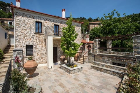 Property building, Summer, Garden view