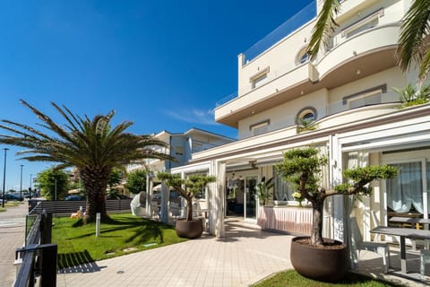 Property building, Garden view