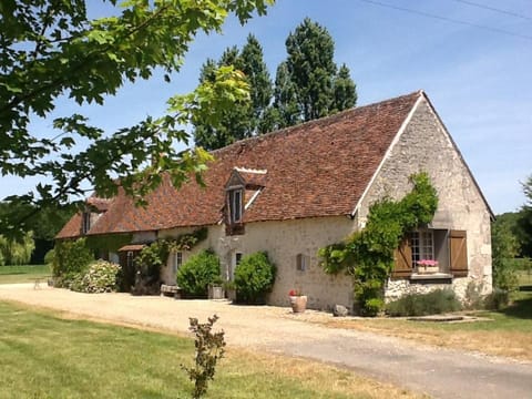 Mongrenon House in Centre-Val de Loire