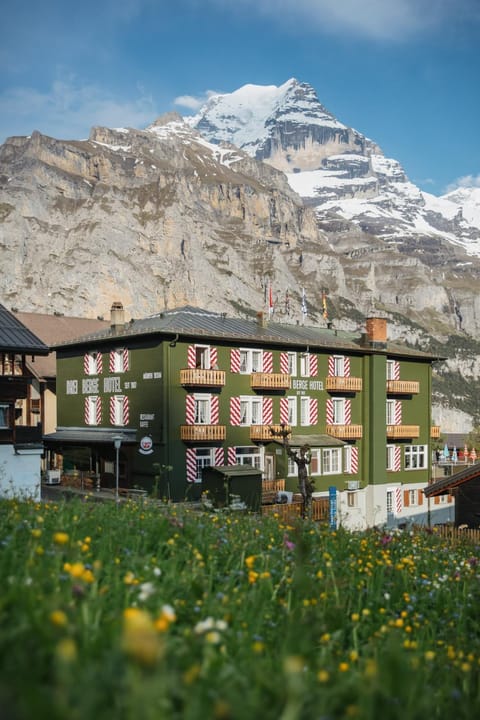 Hotel Drei Berge Posada in Murren