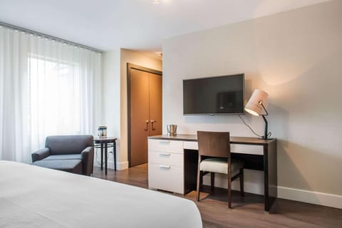 Les Suites Victoria, Ascend Hotel Collection Hotel in Gatineau