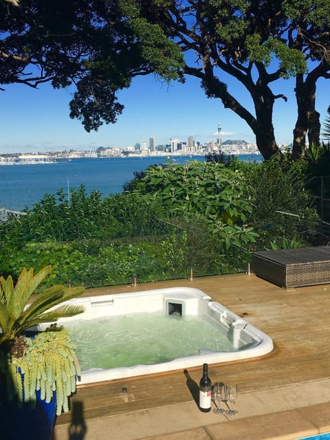Sea view guest house Bed and Breakfast in Auckland