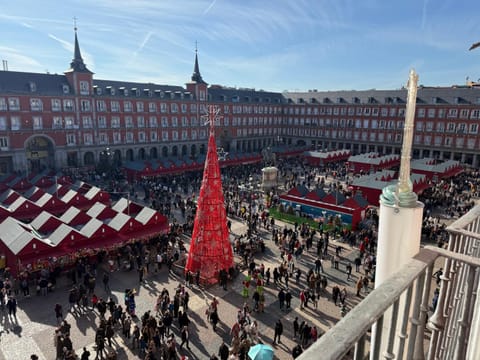 Plaza Mayor View Apartment in Centro