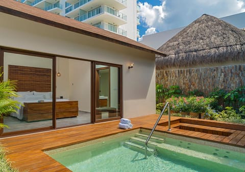 Balcony/Terrace, Swimming pool