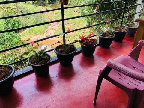 Vegetable Garden House Bed and Breakfast in Central Province