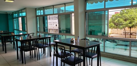 Dining area, Buffet breakfast