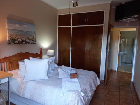 Acacia Gastehuis Bed and Breakfast in North West, South Africa