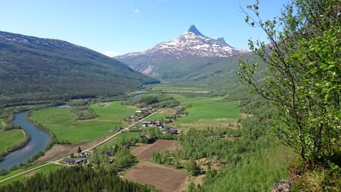 Spring, Off site, Natural landscape