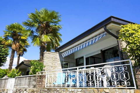 Property building, Balcony/Terrace