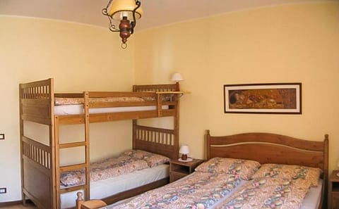 Bed, Bedroom, bunk bed