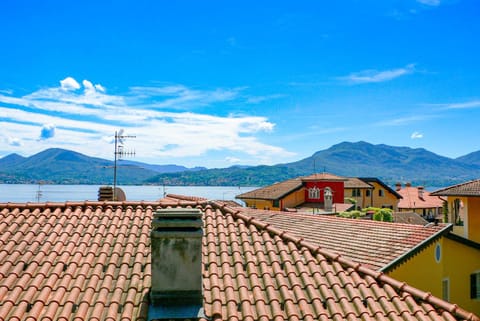 City view, Lake view, Mountain view