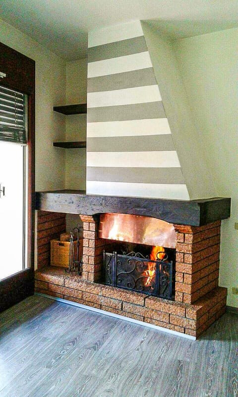 Living room, fireplace