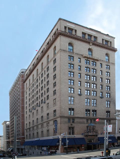 Property building, Facade/entrance