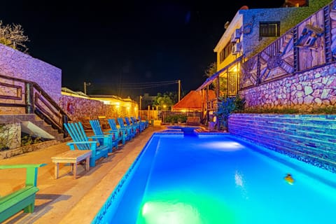 Vista de Águilas Ecolodge Hotel in Haiti