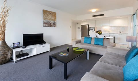 Ocean Pacific Resort - Official Apartment hotel in Gold Coast