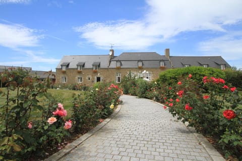 Facade/entrance, Natural landscape