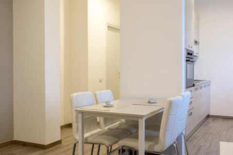 Minisuite Zefiro-Intero appartamento ad uso esclusivo by Appartamenti Petrucci Condominio in Foligno