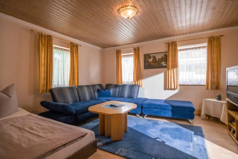 Landgasthof Oberlander Inn in Salzburgerland
