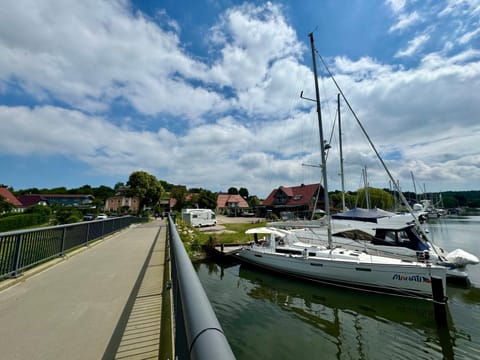 Natural landscape, View (from property/room), Lake view, River view, Quiet street view