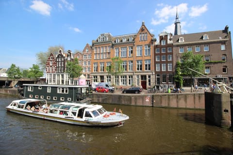 Guesthouse Prinsencanal 2 Bed and Breakfast in Amsterdam