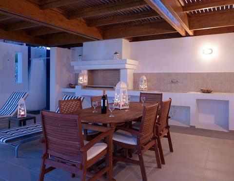 BBQ facilities, Balcony/Terrace, Seating area, Dining area, Pool view, Sea view, Swimming pool, Swimming pool