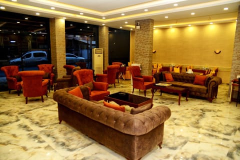 Communal lounge/ TV room, Nightclub / DJ, Lobby or reception