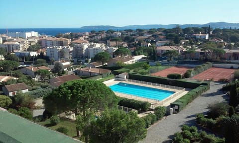 Bird's eye view, Garden, Tennis court, Pool view, Sea view, Swimming pool