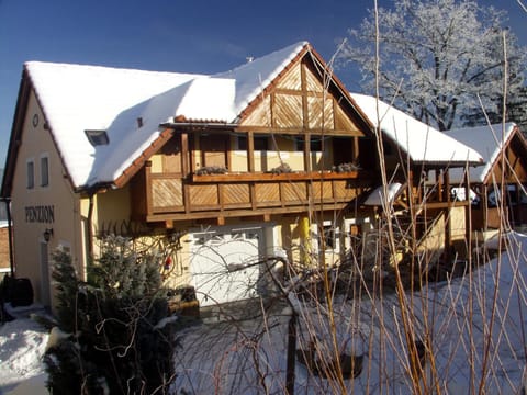 Facade/entrance, Winter