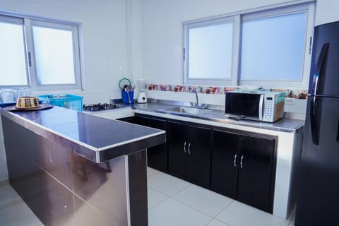 Kitchen or kitchenette, Kitchen or kitchenette